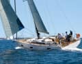 Beneteau First 44: stimmiger Mix aus sportlichen Segeleigenschaften und Tourentauglichkeit. Erhältlich in zwei Ausführungen als Fast Cruiser oder ausgewiesene Regattayacht. Attraktiver Preis. Lüa 13,17 m; Breite 4,25 m; Gewicht 10,5 t; ab 416.620 Euro
