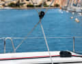Simple and effective: The mainsheet is run over a triangular sheet.