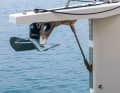 Outstanding: The permanently attached bowsprit with stops for gennaker and Code Zero is almost 1.20 metres long. The anchor is also attached to the trunk