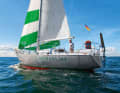 Ein Mann und sein Boot: Wilfried Erdmann auf der „Kathena nui“ bei einem Schlag auf der Ostsee