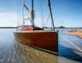 Raus aus dem Fahrwasser, rauf auf den Elbstrand: Der Tiefgang ist von 0,30 bis 2,50 Meter variabel