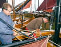 Gemischte Crew: Für die Zeesbootregatten hat sich Uwe Grünberg (rechts) eine Crew zusammengestellt