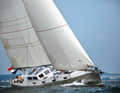 Fortress at sea: deckhouse, high foot railing, cutter rig and plenty of ballast create confidence