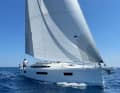 Une présence forte. Avec le Code Zero, la Française se montre dynamique, même par vent faible comme lors du test YACHT.