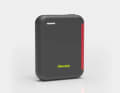La batteria aggiuntiva va semplicemente collegata e prolunga il tempo di registrazione video da una a cinque ore.