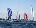 Packender Start zum Silbernen Band der Kieler Woche aus der Strander Bucht heraus