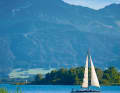 Der Chiemsee bietet tolle Panoramen und idyllische Ankerplätze