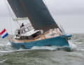 Contest 49/50, concept: hybrid, battery capacity: 42.2 kWh, engine output: 50 kW, generator output: 20 kW, recuperation: yes
