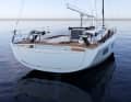 The hull does not taper noticeably towards the stern.