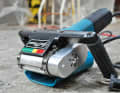 2. the GelPlane is equipped with two new blades and is connected to a powerful industrial hoover