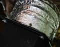 17. montaggio sull'anello di connessione: in primo luogo, il tubo di Mylar interno viene spinto sull'anello di connessione e fissato nella plastica con tre o quattro viti autofilettanti.