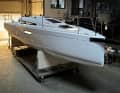 Prêt pour le chargement. Ce matin, le Messestar de Beneteau a fait le voyage de Slovénie à Düsseldorf.