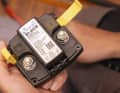 Charging relay: The electromechanical switch couples the motor and consumer battery as soon as the input voltage is high enough. This equalises the charge of the two batteries, very high currents flow and the contacts can weld together