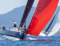 Didier Gaudoux und Co-Skipper Erwan Tabarly  – der Sohn von Eric Tabarlys Bruder Patrick – legten die 241 Meilen von Saint-Tropez-Giraglia-Genua in 24 Stunden und 49 Minuten und 17 Sekunden zurück