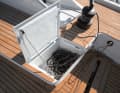 The large halyard chutes create order in the cockpit, especially when all running goods are led to the rear