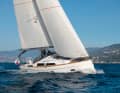 Striking lines, self-tacking jib, lots of windows and no winches on the coachroof: typically Hanseatic