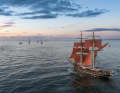 Rarely has there been so much space for a traditional sailing ship as in this picture ...