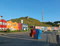 Les "Hummerbuden" colorés du port. Autrefois hangars des pêcheurs, ils abritent aujourd'hui des galeries et des boutiques.