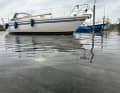 Almost like being at anchor. There is not much left to see of the jetty