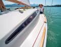 If windows are the eyes of a boat, then the Idea 21 resembles a chameleon with its glubschers positioned at the top