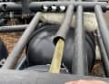 Instead of mooring the materials, the many pipes of old fish or mussel farms are inserted into each other.