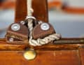 A little outdated, but still fully functional: a Tufnol curry-clamp on a migratory bird