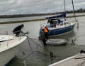 The final preparations: Deploying and loosening lines, exchanging telephone numbers