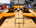 Med version: The cockpit remains open at the rear. The seats for the helmsman can be moved lengthways.