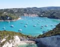 Lakka im Norden der Insel Paxos: einer der schönsten Ankerplätze Griechenlands.