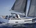 Le capot marquant au-dessus du cockpit est caractéristique de ce design inhabituel. Et la position des postes de pilotage, très en avant