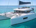 Neue Rumpfformen. Die Konstrukteure haben dem neuen Lagoon 43 vor allem im Vorschiff extrem viel Volumen spendiert