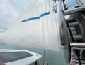 The sail is wound with a taut halyard during recovery. This ensures correct guidance, but also exposes the cloth to high tensile loads. Creases are unavoidable
