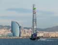 Qui il team statunitense NYYC American Magic naviga al largo di Barcellona