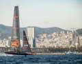 Il Team Alinghi Red Bull Racing in azione al largo di Barcellona