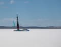 "Horonuku" raced across the salt lake at an incredible 225.58 km/h