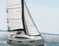 Dans les rafales puissantes, il faut beaucoup travailler sur l'écoute de grand-voile et le safran