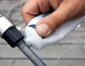 Preparation: Coat the thread with waterproof grease to prevent thread pitting