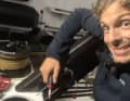 Sa victoire a été impeccable et sans bavure, mais Charlie Dalin a eu un peu de mal à visser, ici le sixième jour, l'un des quatre winchs Harken.