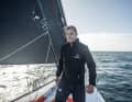 Der 35-jährige Deutschschweizer auf dem Bug seines Imoca