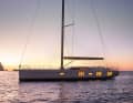 Large hull and superstructure windows allow plenty of natural light into the interior and guarantee the best views. | Rendering: Oyster Yachts