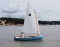 Le gréement Lugger peut être complété par un mini-Besan