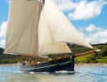 Une image imposante : le "Pellew" devant son port d'attache de Falmouth. C'est là que naviguait autrefois son modèle
