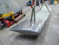 It is not only the hulls, decks and bulkheads that are produced by Pogo using this complex but weight-saving process, but all ship components, right down to the small storage compartment lid. Special feature: the French also build the canting keel from glass fibre with vacuum infusion, but not as a sandwich but as a thick solid laminate