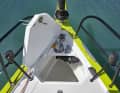 Voluminous: The anchor locker is large and deep. In addition to the chain, there is also room for the fenders. The electric anchor winch is standard