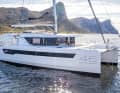 Large windows, high hulls, maximum volume. The Leopard 46 is also clearly designed for cosy touring sailing