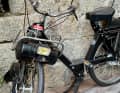 Le cyclomoteur culte français Velosolex avec moteur à colonne à Porto Vecchio.