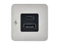 Die Variante der TILE-USB-Steckdose mit USB-C und USB-A Anschluss