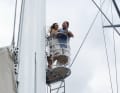 Im Krähennest geht es bis über das dritte Salingspaar des 61 Meter hoch reichenden Hauptmastes