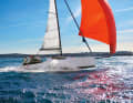 Rasant wie ein Sportboot, fast so geräumig wie ein Kleinkreuzer. Dieser Mix macht die ehemalige Seascape am Markt praktisch konkurrenzlos