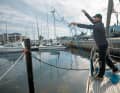 Release all bays simultaneously just before the direct direction to the pole is reached